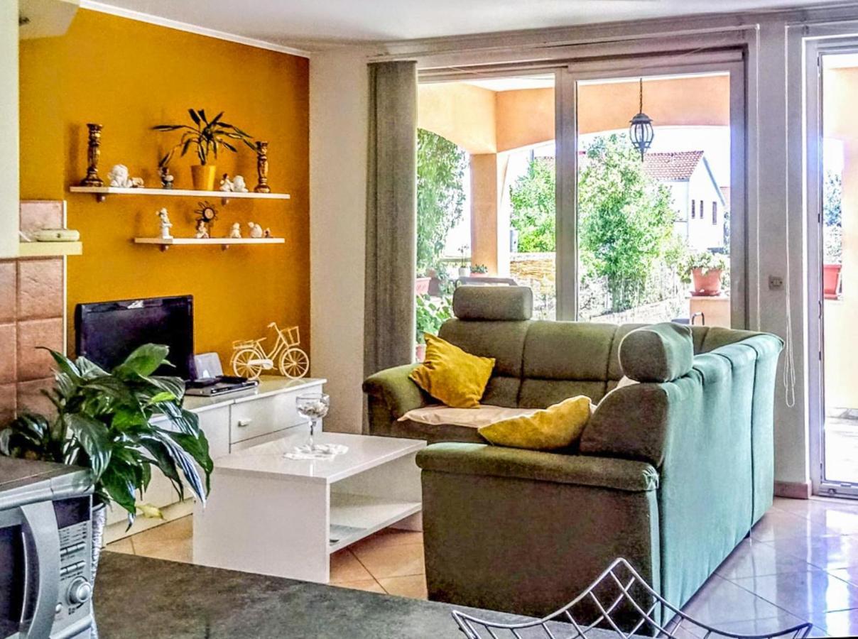Apartments Leon Orebić Екстериор снимка