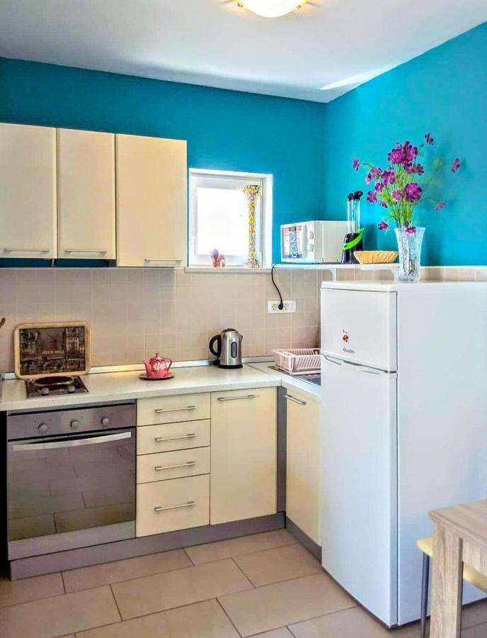 Apartments Leon Orebić Екстериор снимка