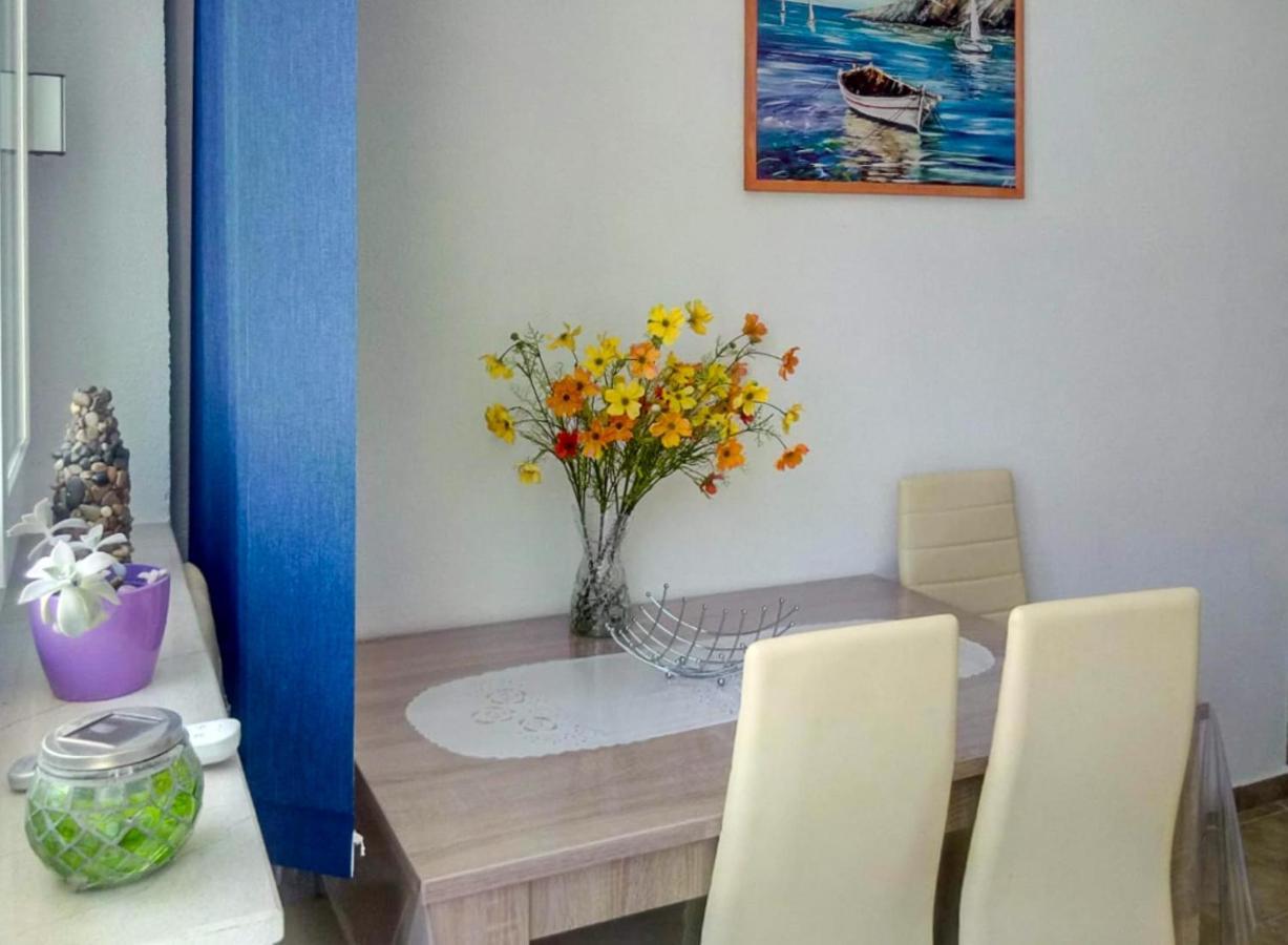Apartments Leon Orebić Екстериор снимка